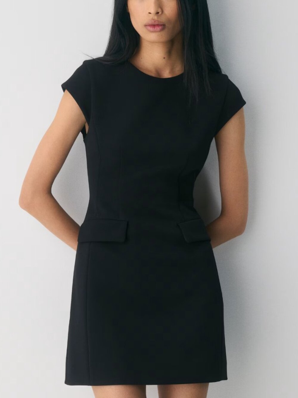 Aritzia Babaton FigureKnit Priestly Crepe Mini Dress In Black - Size Small - NWT